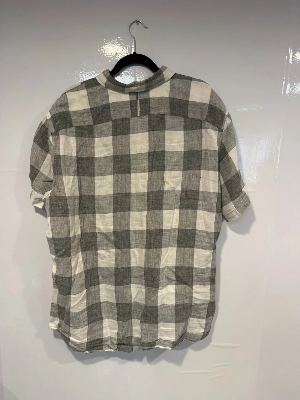 Banana Republic Short-Sleeve Gray & White Check Button-Down Shirt 100% Linen